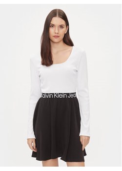 Calvin Klein Jeans Sukienka codzienna J20J222523 Kolorowy Regular Fit ze sklepu MODIVO w kategorii Sukienki - zdjęcie 169800434