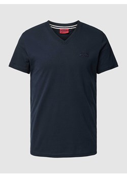 T-shirt z dekoltem w serek model ‘VINTAGE LOGO’ ze sklepu Peek&Cloppenburg  w kategorii T-shirty męskie - zdjęcie 169818344