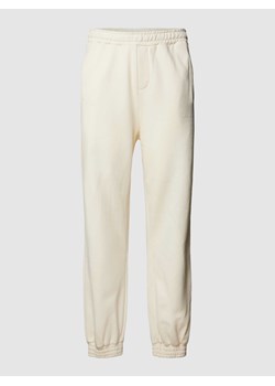 Spodnie sportowe z elastycznym pasem ze sklepu Peek&Cloppenburg  w kategorii Spodnie męskie - zdjęcie 169818752