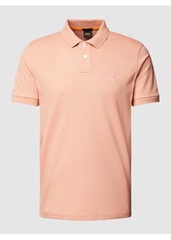 Koszulka polo o kroju slim fit z naszywką z logo model ‘Passenger’ ze sklepu Peek&Cloppenburg  w kategorii T-shirty męskie - zdjęcie 169818781