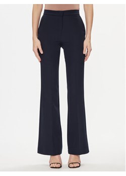 Maryley Spodnie materiałowe 24EB587/43BL Granatowy Relaxed Fit ze sklepu MODIVO w kategorii Spodnie damskie - zdjęcie 169819604