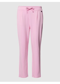 Spodnie materiałowe o kroju stretch fit z zakładkami w pasie model ‘ZASTRETCH 1’ ze sklepu Peek&Cloppenburg  w kategorii Spodnie damskie - zdjęcie 169822984
