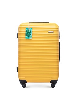 Średnia walizka z zawieszką ze sklepu WITTCHEN w kategorii Walizki - zdjęcie 169836340