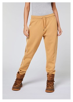 Chiemsee Spodnie dresowe w kolorze jasnobrązowym ze sklepu Limango Polska w kategorii Spodnie damskie - zdjęcie 169840003