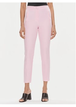 Kontatto Spodnie materiałowe CO901 Różowy Slim Fit ze sklepu MODIVO w kategorii Spodnie damskie - zdjęcie 169846654