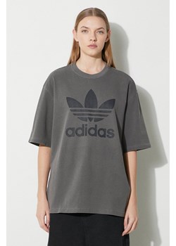 adidas Originals t-shirt bawełniany Washed Trefoil Tee damski kolor szary IN2268 ze sklepu PRM w kategorii Bluzki damskie - zdjęcie 169850552