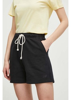 New Balance szorty bawełniane kolor czarny gładkie medium waist ze sklepu PRM w kategorii Szorty - zdjęcie 169854150