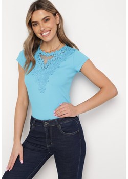 Niebieski Bawełniany T-shirt z Koronkową Wstawką Thinara ze sklepu Born2be Odzież w kategorii Bluzki damskie - zdjęcie 169856463