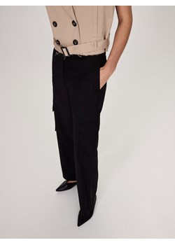 Reserved - Spodnie z kieszeniami cargo - czarny ze sklepu Reserved w kategorii Spodnie damskie - zdjęcie 169862473