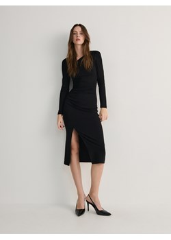 Reserved - Sukienka z asymetrycznym dekoltem - czarny ze sklepu Reserved w kategorii Sukienki - zdjęcie 169878713