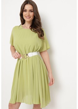 Jasnozielona Sukienka Plisowana z Lekko Luźnym Fasonie Forxia ze sklepu Born2be Odzież w kategorii Sukienki - zdjęcie 169879740