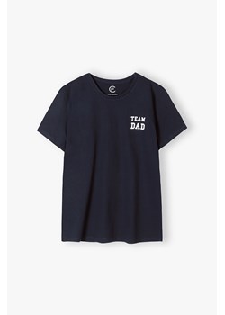 T-shirt męski z napisem Team Dad granatowy ze sklepu 5.10.15 w kategorii T-shirty męskie - zdjęcie 169880174