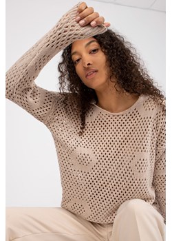 Sweter dla kobiet z kapturem - beżowy ażurowy ze sklepu 5.10.15 w kategorii Swetry damskie - zdjęcie 169880241