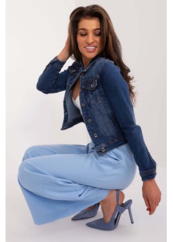 Ciemnoniebieska kurtka jeansowa damska z zapięciem na guziki ze sklepu 5.10.15 w kategorii Kurtki damskie - zdjęcie 169880280