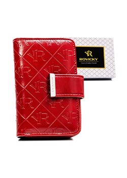 Czerwony portfel damski z tłoczonym monogramem - Rovicky ze sklepu 5.10.15 w kategorii Portfele damskie - zdjęcie 169880423
