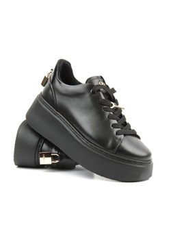 Skórzane buty damskie na platformie - Carinii B9580, czarne ze sklepu ulubioneobuwie w kategorii Buty sportowe damskie - zdjęcie 169882091
