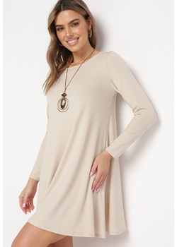 Beżowa Sukienka Mini Trapezowa Dodatkowo Naszyjnik z Metalowymi Zawieszkami Alercha ze sklepu Born2be Odzież w kategorii Sukienki - zdjęcie 169892583