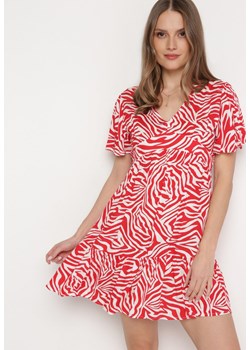 Czerwono-Beżowa Sukienka Mini z Wiskozy w Abstrakcyjne Paski Ethikala ze sklepu Born2be Odzież w kategorii Sukienki - zdjęcie 169893323