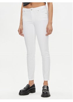 Calvin Klein Jeans Jeansy J20J222778 Biały Skinny Fit ze sklepu MODIVO w kategorii Jeansy damskie - zdjęcie 169895671