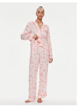 DKNY Piżama YI90003 Różowy Regular Fit ze sklepu MODIVO w kategorii Piżamy damskie - zdjęcie 169895954