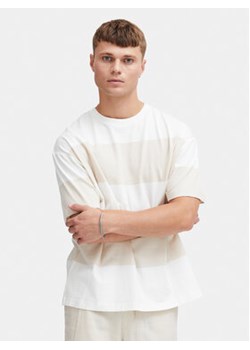 Solid T-Shirt Ijam 21108144 Beżowy Regular Fit ze sklepu MODIVO w kategorii T-shirty męskie - zdjęcie 169896080