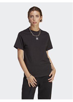adidas T-Shirt Adicolor Essentials Regular T-Shirt IC1826 Czarny Regular Fit ze sklepu MODIVO w kategorii Bluzki damskie - zdjęcie 169896374