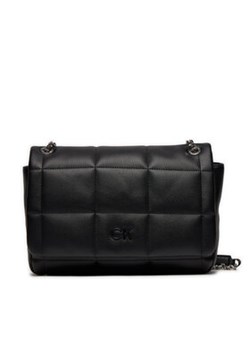 Calvin Klein Torebka Square Quilt Conv Shoulder Bag K60K612332 Czarny ze sklepu MODIVO w kategorii Listonoszki - zdjęcie 169896542