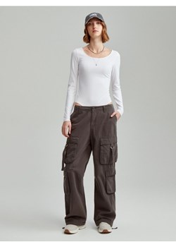 Szare spodnie wide leg mid waist z kieszeniami cargo ze sklepu House w kategorii Spodnie damskie - zdjęcie 169961724