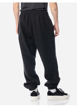 Spodnie sportowe męskie Adidas HB7501 L Czarne (4066749399955). Spodnie dresowe męskie ze sklepu Rozetka.pl w kategorii Spodnie męskie - zdjęcie 169968924