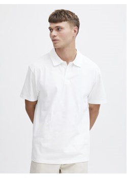 Solid Polo 21108171 Biały Regular Fit ze sklepu MODIVO w kategorii T-shirty męskie - zdjęcie 169973992
