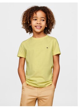 Tommy Hilfiger T-Shirt Essential KB0KB06879 M Żółty Regular Fit ze sklepu MODIVO w kategorii T-shirty chłopięce - zdjęcie 169974431