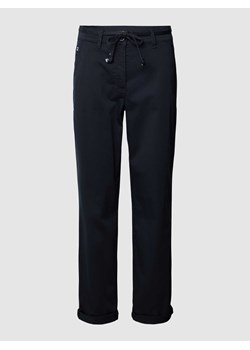 Spodnie z wiązanym paskiem ze sklepu Peek&Cloppenburg  w kategorii Spodnie damskie - zdjęcie 169991602