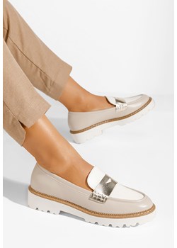 Beżowe loafers damskie Camila ze sklepu Zapatos w kategorii Mokasyny damskie - zdjęcie 169996900