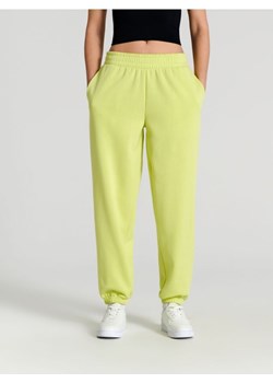 Sinsay - Spodnie dresowe - zielony ze sklepu Sinsay w kategorii Spodnie damskie - zdjęcie 169999131