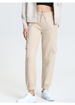 Sinsay - Spodnie dresowe - kremowy ze sklepu Sinsay w kategorii Spodnie damskie - zdjęcie 169999182