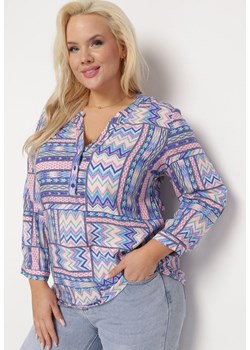 Niebiesko-Różowa Koszula z Etnicznym Wzorem i Rękawami 3/4 Ithnoria ze sklepu Born2be Odzież w kategorii Koszule damskie - zdjęcie 170004692