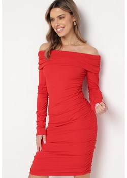 Czerwona Sukienka Midi Hiszpanka z Ozdobnym Drapowaniem Sarielni ze sklepu Born2be Odzież w kategorii Sukienki - zdjęcie 170004814