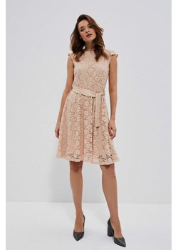 Koronkowa sukienka z wiązaniem ze sklepu Moodo.pl w kategorii Sukienki - zdjęcie 170016354