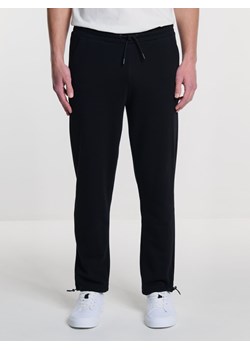 Spodnie męskie dresowe czarne Wider 906 ze sklepu Big Star w kategorii Spodnie męskie - zdjęcie 170022893