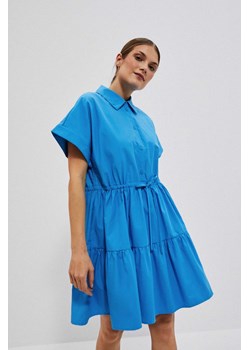 Koszulowa sukienka z falbaną ze sklepu Moodo.pl w kategorii Sukienki - zdjęcie 170025800