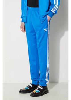 adidas Originals spodnie dresowe Classics SST Track Pants kolor niebieski z aplikacją  IM4542 ze sklepu PRM w kategorii Spodnie męskie - zdjęcie 170039202