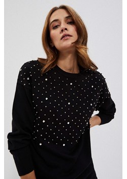 Sweter z perełkami ze sklepu Moodo.pl w kategorii Swetry damskie - zdjęcie 170045930