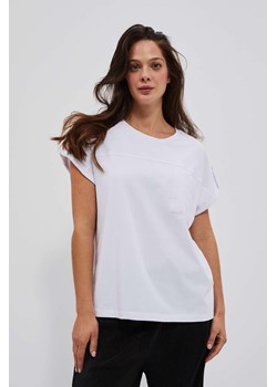Biały t-shirt damski z kieszonką ze sklepu 5.10.15 w kategorii Bluzki damskie - zdjęcie 170073214