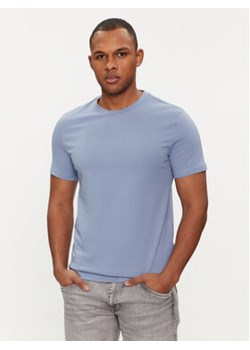 Guess T-Shirt Aidy M2YI72 I3Z14 Niebieski Slim Fit ze sklepu MODIVO w kategorii T-shirty męskie - zdjęcie 170073560