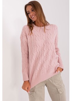 Jasnoróżowy klasyczny sweter damski z warkoczami ze sklepu 5.10.15 w kategorii Swetry damskie - zdjęcie 170107804