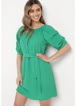 Zielona Trapezowa Sukienka Mini z Paskiem i Bufiastymi Rękawami Iriandel ze sklepu Born2be Odzież w kategorii Sukienki - zdjęcie 170109431