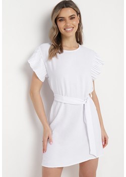 Biała Mini Sukienka Rozkloszowana z Paskiem w Talii i Ozdobnym Rękawem Allairi ze sklepu Born2be Odzież w kategorii Sukienki - zdjęcie 170109451