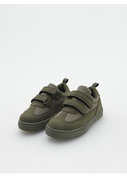 Reserved - Sneakersy na rzepy - zielony ze sklepu Reserved w kategorii Trampki dziecięce - zdjęcie 170127681