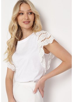 Biała Bluzka z Szerokim Krótkim Ażurowym Rękawem Aribana ze sklepu Born2be Odzież w kategorii Bluzki damskie - zdjęcie 170131932