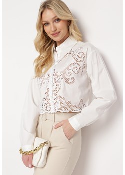Biała Bawełniana Koszula o Krótkim Fasonie z Ażurowym Wykończeniem Leama ze sklepu Born2be Odzież w kategorii Koszule damskie - zdjęcie 170131984